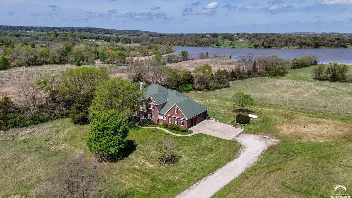 1548 N 800 RD, Baldwin City, KS 66006