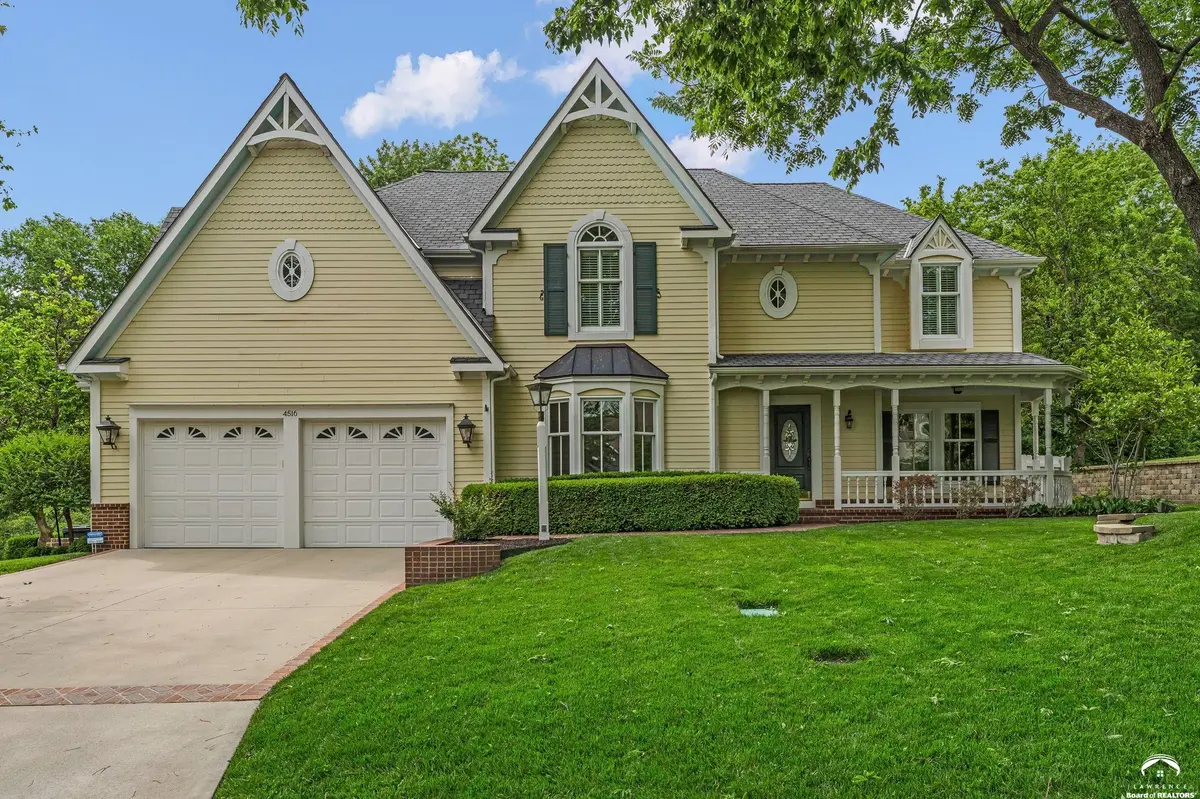 4516 Cedar Ridge CT, Lawrence, KS 66049