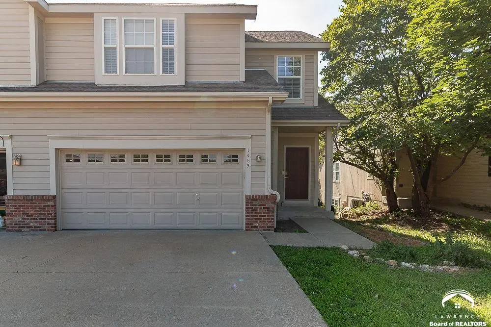 1465 Legends CIR, Lawrence, KS 66049