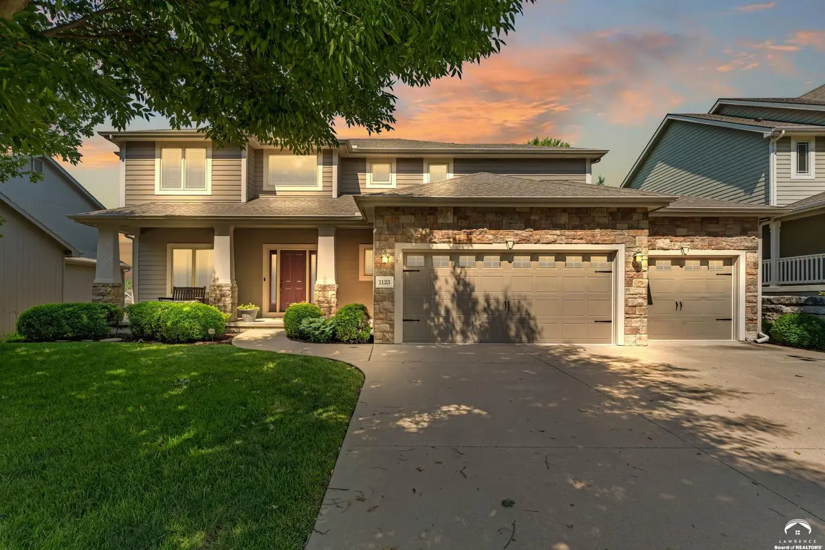 1123 Sawhill DR, Lawrence, KS 66049