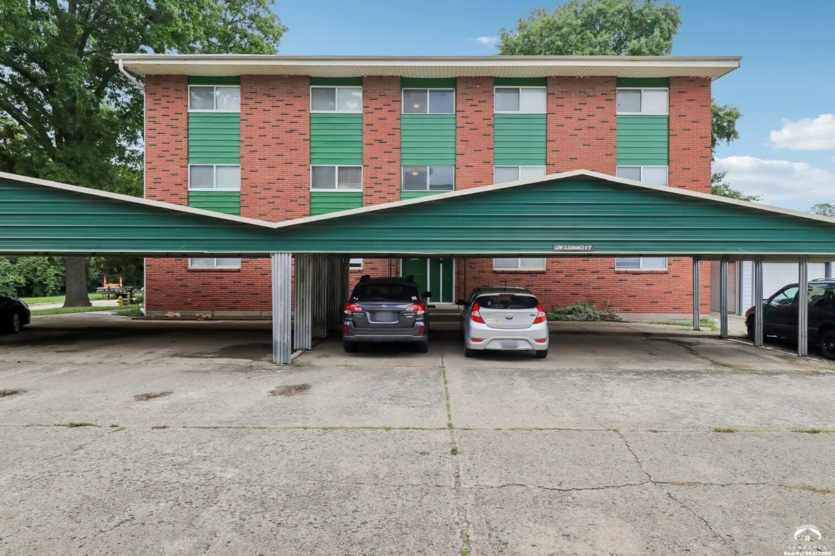 1102 W 24th ST, Lawrence, KS 66046