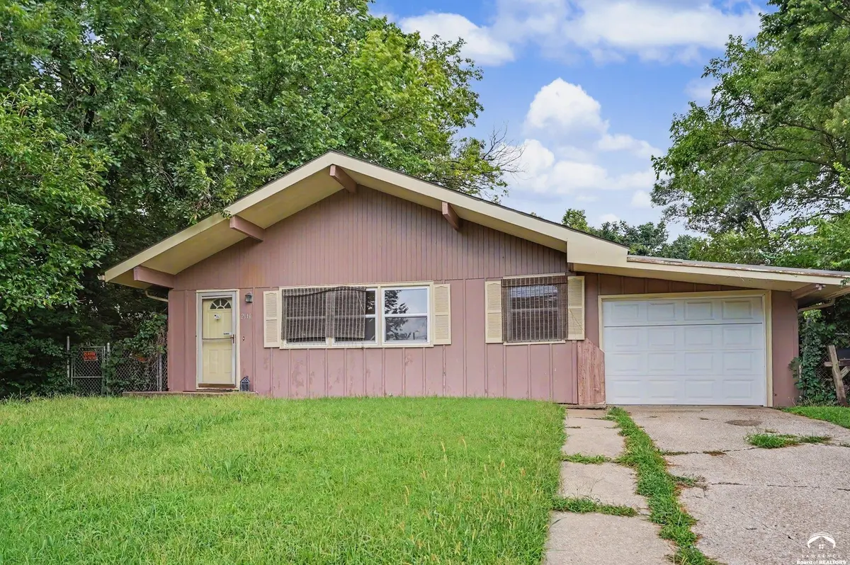 2114 Mitchell ST, Lawrence, KS 66046