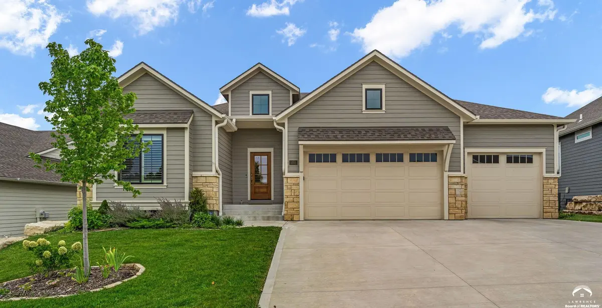 5201 Cedar Grove WAY, Lawrence, KS 66049