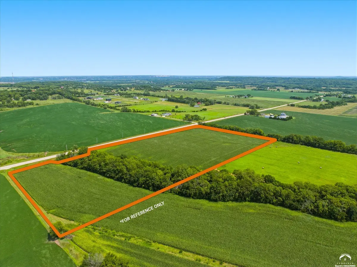 875 N 1000 RD, Lawrence, KS 66047