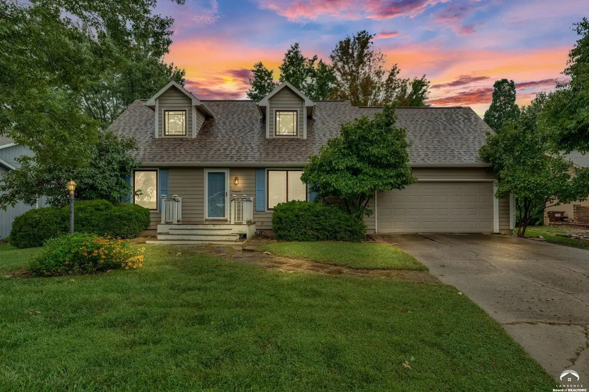 3613 Parkview CT, Lawrence, KS 66049