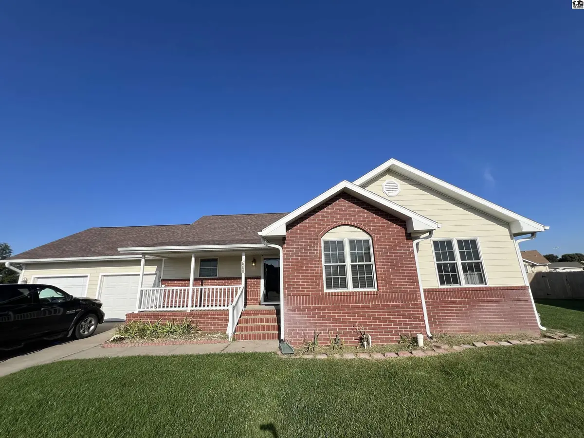 608 Baldwin St, Galva, KS 67443