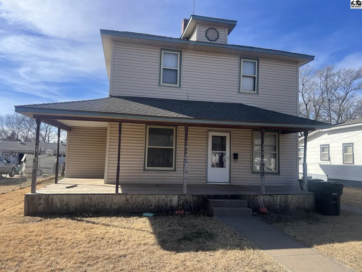 515 N Jackson St, Pratt, KS 67124