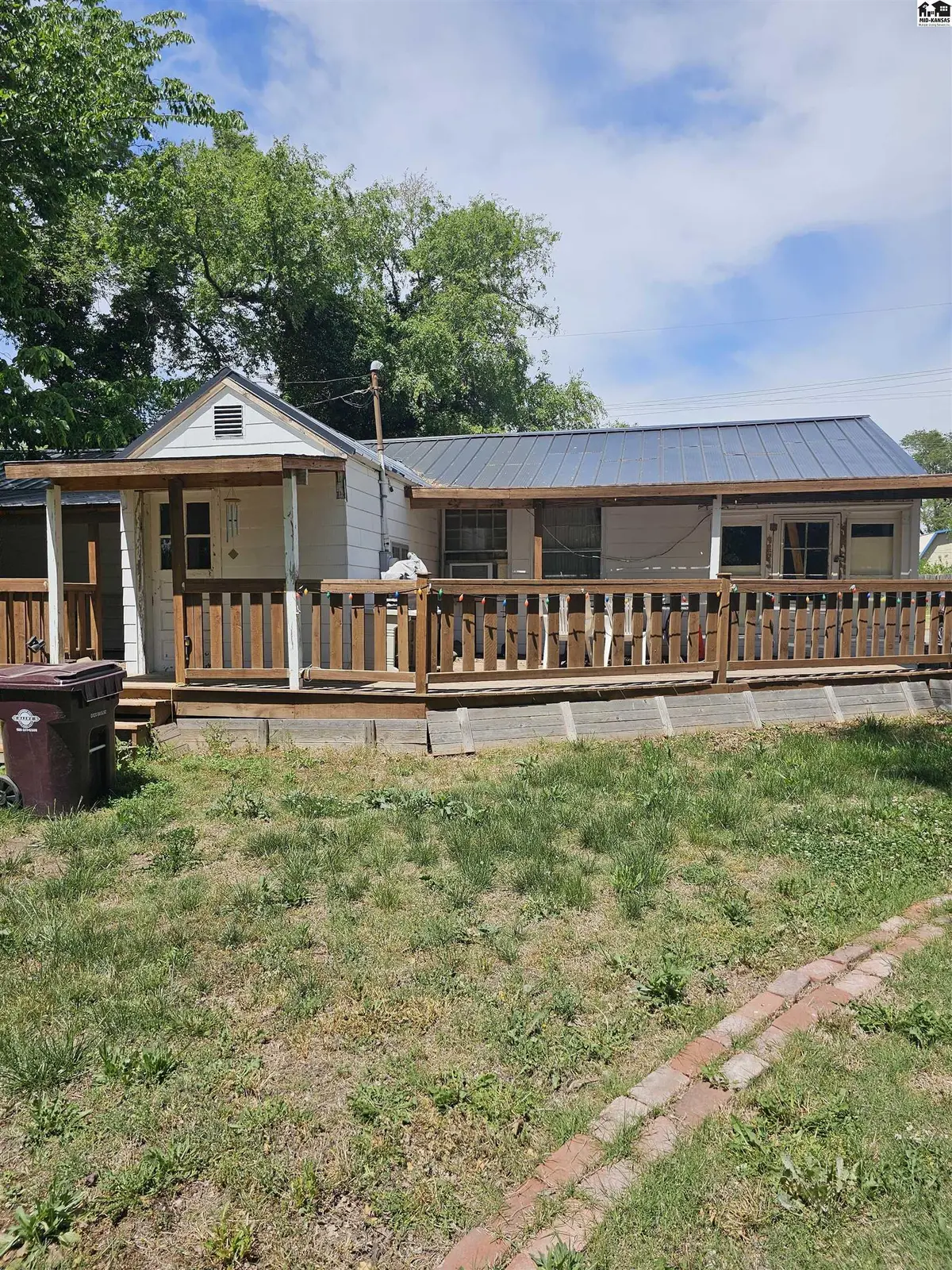 701 W Avenue A, Mcpherson, KS 67460