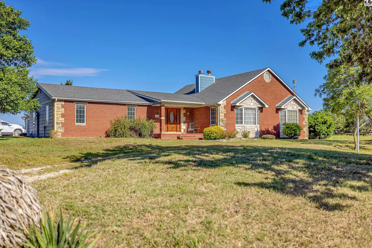19447 SW Meadowlark Rd, Rose Hill, KS 67133