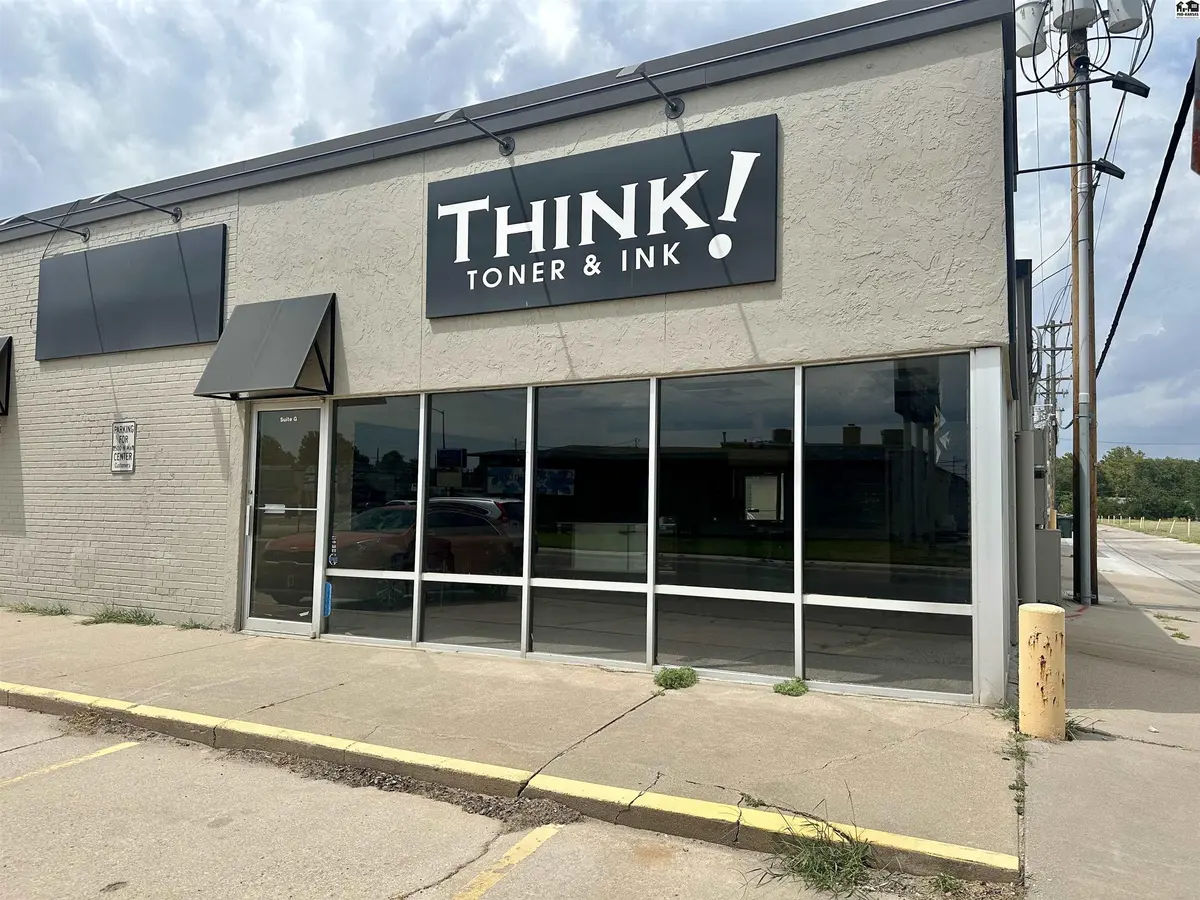 2500 N Main St, Hutchinson, KS 67502