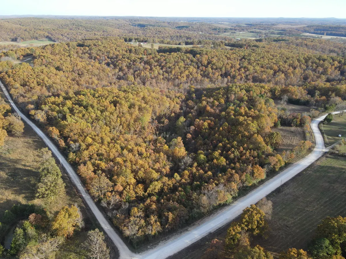 000 King RD, Mountain Grove, MO 65711