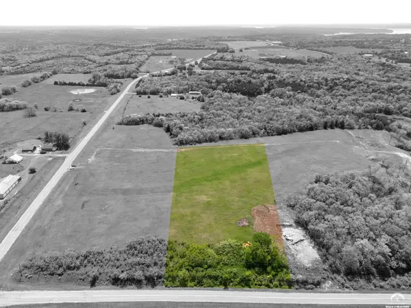 LAND Ferguson RD, Ozawkie, KS 66070