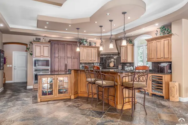 1709 Lake Alvamar DR, Lawrence, KS 66047