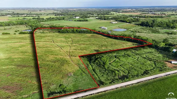7500 SW Davis RD, Auburn, KS 66402