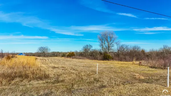 5870 SE 53rd ST, Berryton, KS 66666
