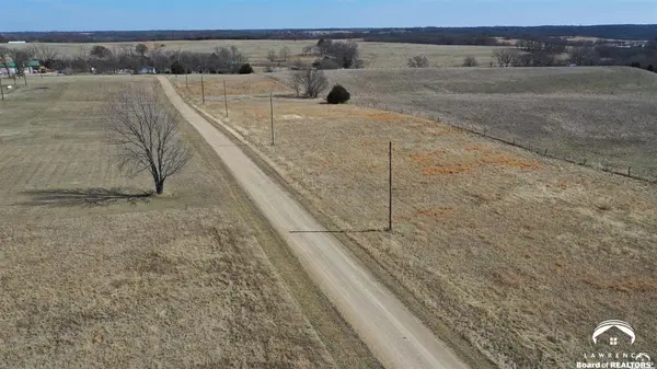 8989 Greenwood AVE, Ozawkie, KS 66070
