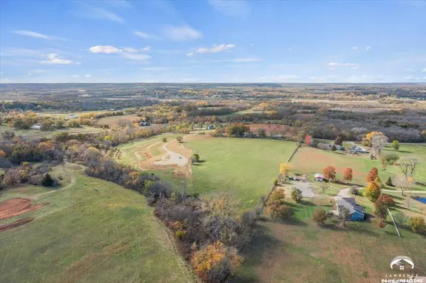 0000 E 1700 RD, Lawrence, KS 66046