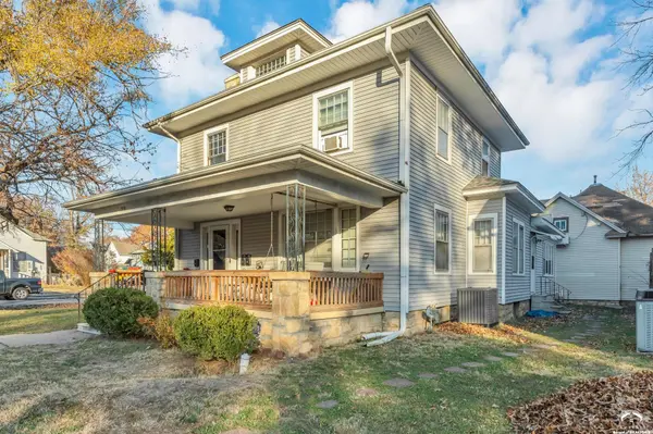 1500 SW Mulvane ST, Topeka, KS 66604