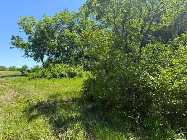 980 SE Stanley RD, Tecumseh, KS 66542