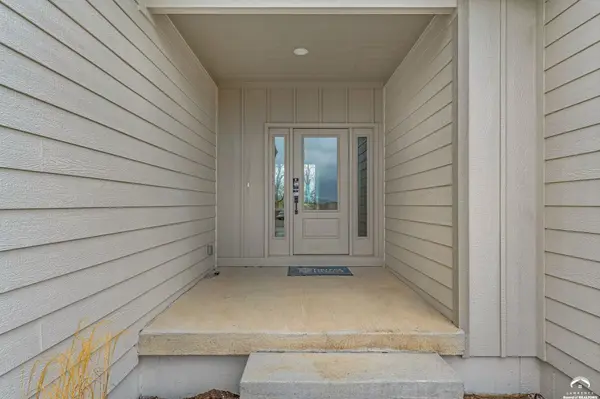 13997 S Landon ST, Olathe, KS 66061