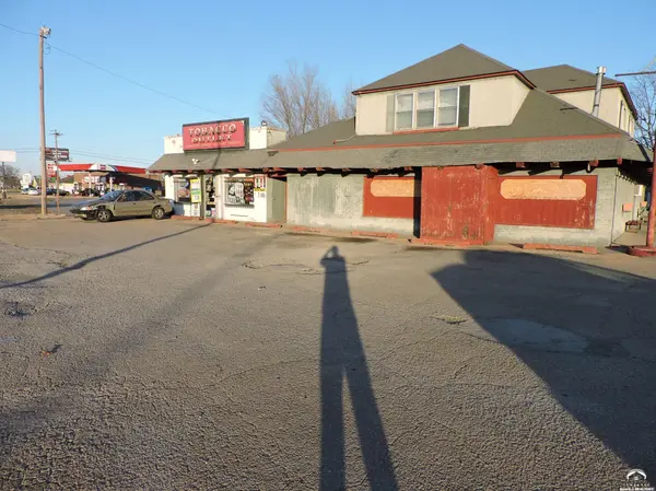 1834 NW Topeka BLVD, Topeka, KS 66608