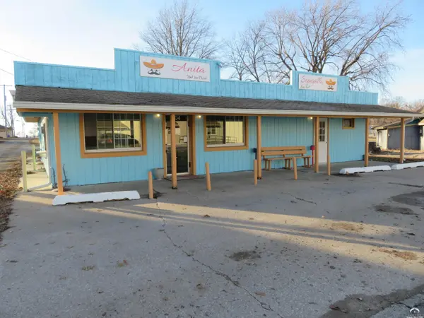 204 Third ST, Winchester, KS 66097