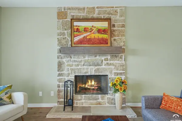 1013 Bluestem CIR, Baldwin City, KS 66006