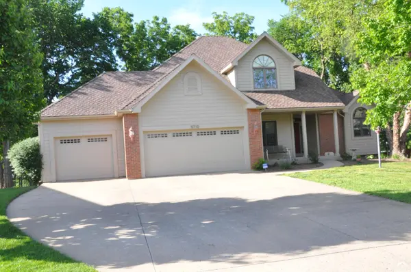 5710 W Goff CT, Lawrence, KS 66047