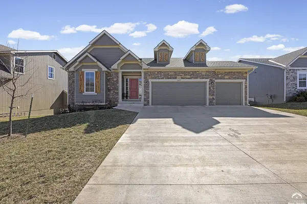 3611 Prairie Clover CT, Lawrence, KS 66049