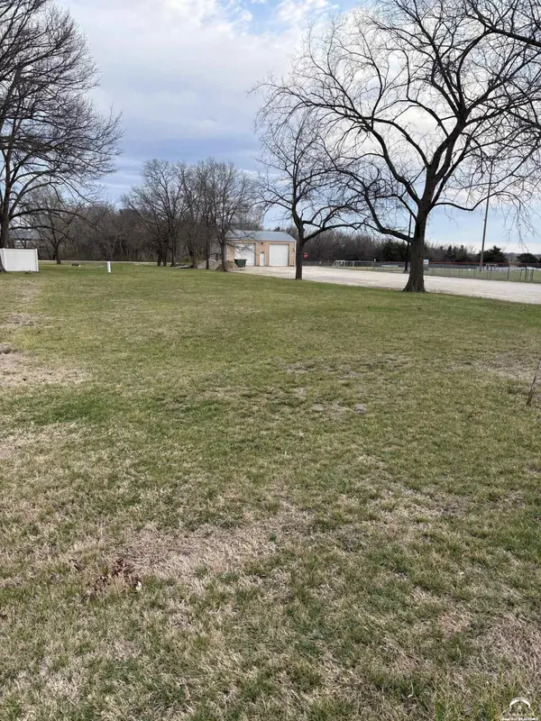 0000 Santa Fe ST, Overbrook, KS 66524