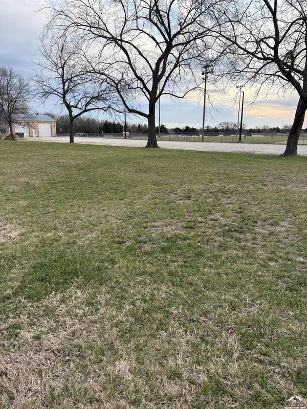 0000 Santa Fe ST, Overbrook, KS 66524