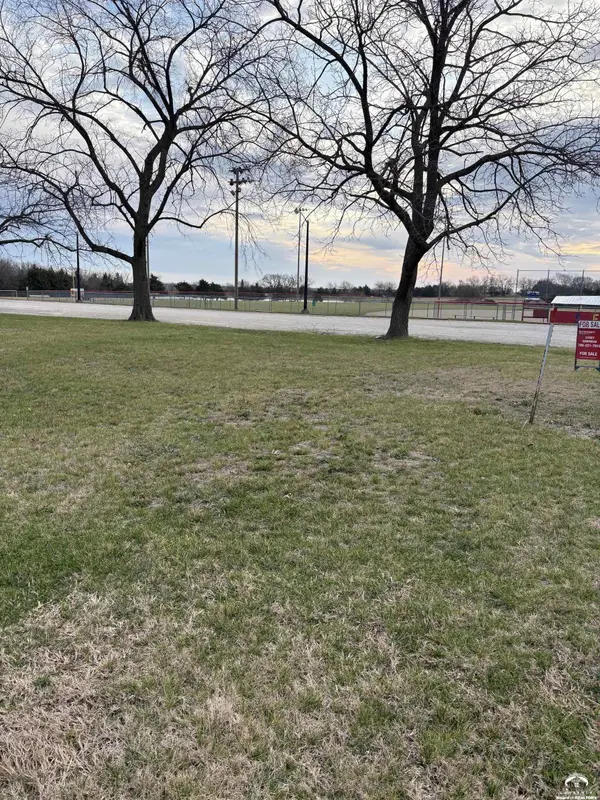 0000 Santa Fe ST, Overbrook, KS 66524
