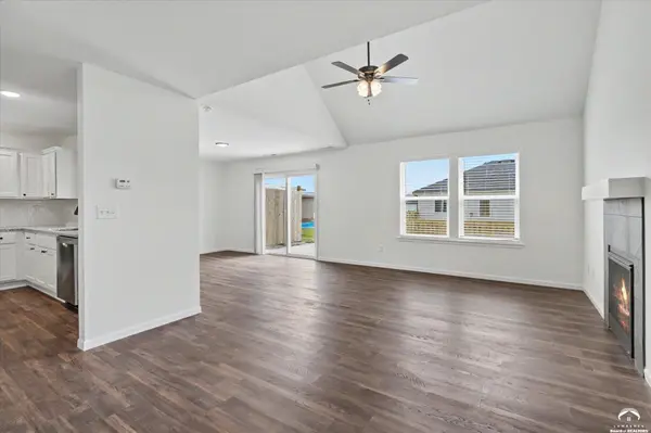 2533 Arlene PL, Lawrence, KS 66046