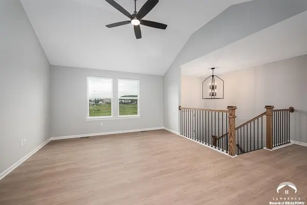 905 2nd ST, Perry, KS 66073