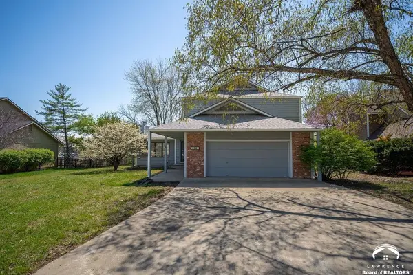 4141 Wimbledon CIR, Lawrence, KS 66047