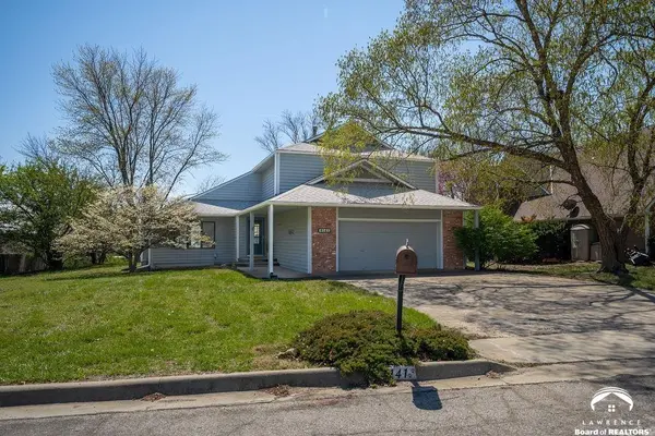 4141 Wimbledon CIR, Lawrence, KS 66047