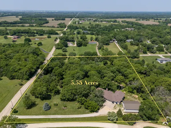 4848 SE 53rd ST, Berryton, KS 66409