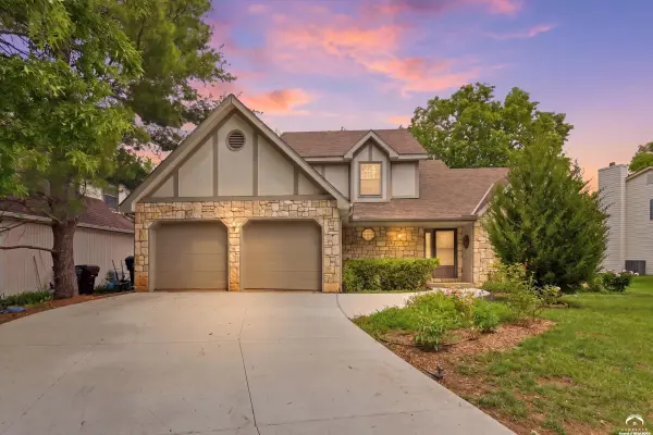 1308 Stone Meadows DR, Lawrence, KS 66049