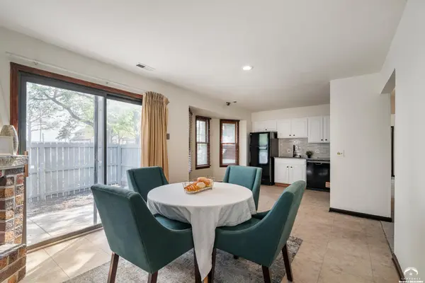 2620 W 24th TER, Lawrence, KS 66047
