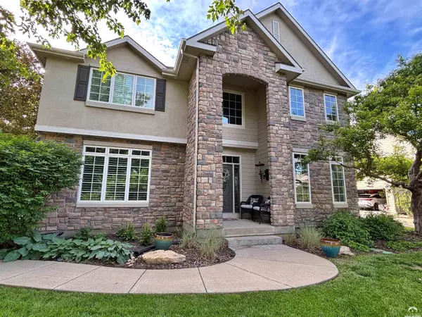 219 Earhart CIR, Lawrence, KS 55049