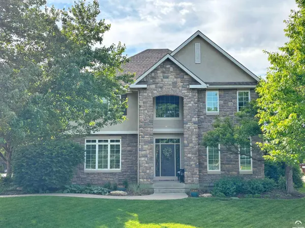 219 Earhart CIR, Lawrence, KS 55049