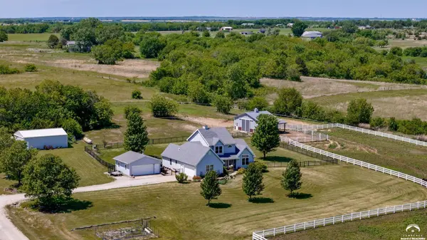 540 N 711 RD, Lawrence, KS 66047