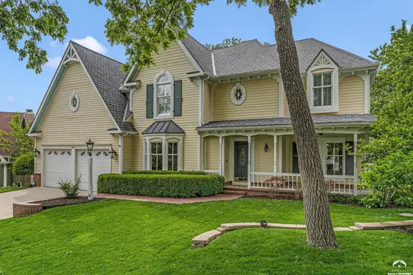 4516 Cedar Ridge CT, Lawrence, KS 66049