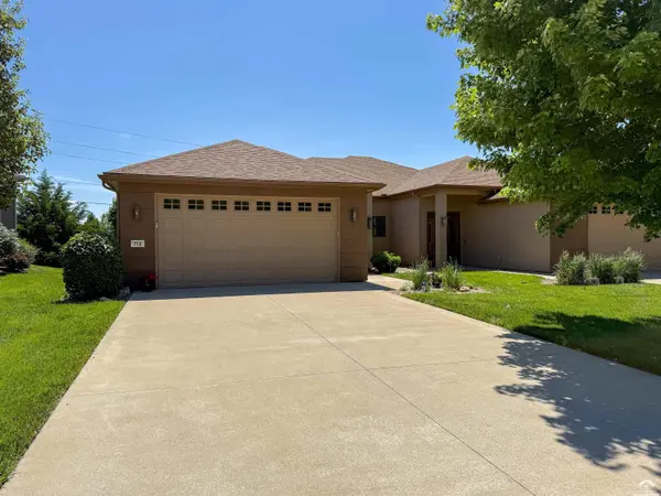716 Coving CT, Lawrence, KS 66049