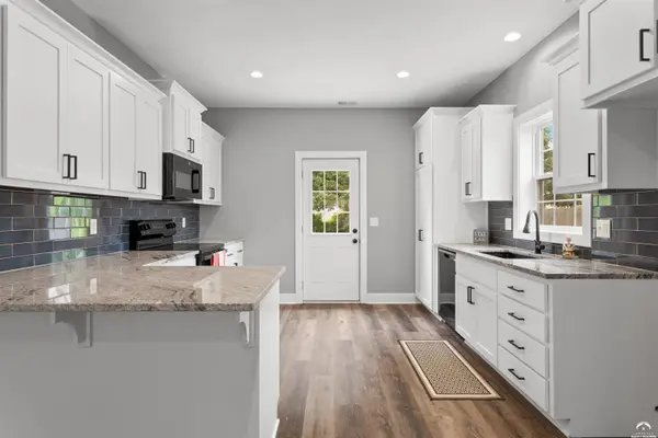 214 Park ST, Linwood, KS 66052