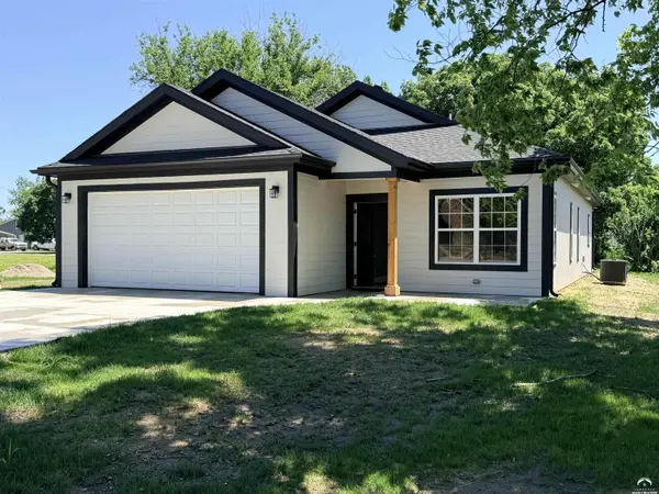 214 Park ST, Linwood, KS 66052