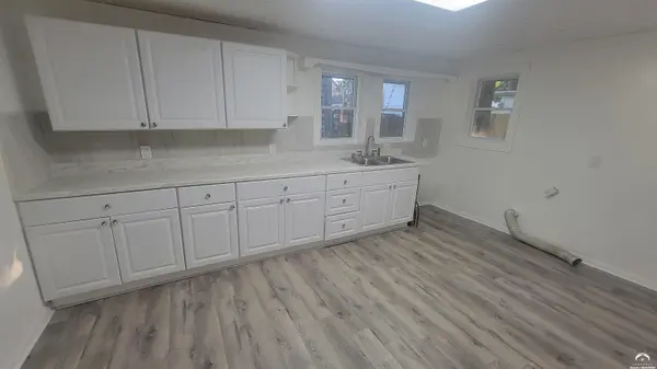 223 SW Harrison ST, Topeka, KS 66603