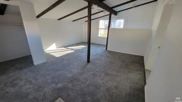 1800 NW Fillmore ST, Topeka, KS 66618