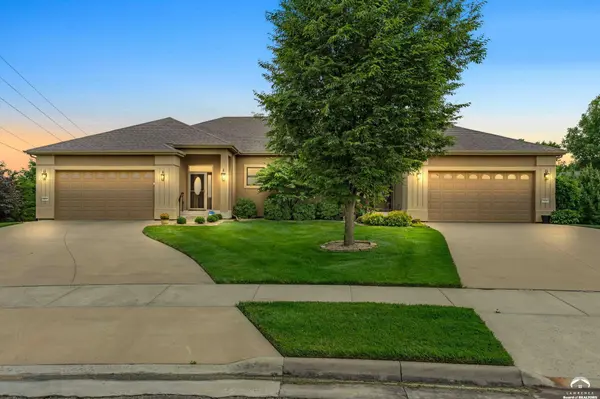 989 Coving DR, Lawrence, KS 66049