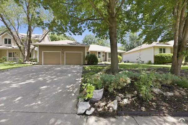 904 Joseph DR, Lawrence, KS 66049